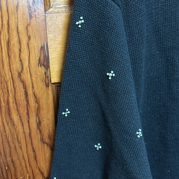 Victoria Jones beaded Holiday Sweater with Holly leaves and red ribbons size 1X - Picture 9 of 12